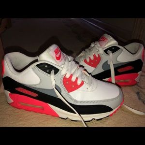 Nike Airmax Infared Youth size 7